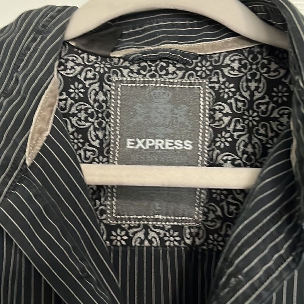 Express - Button Up - Striped Shirt - L - Picture 3 of 7